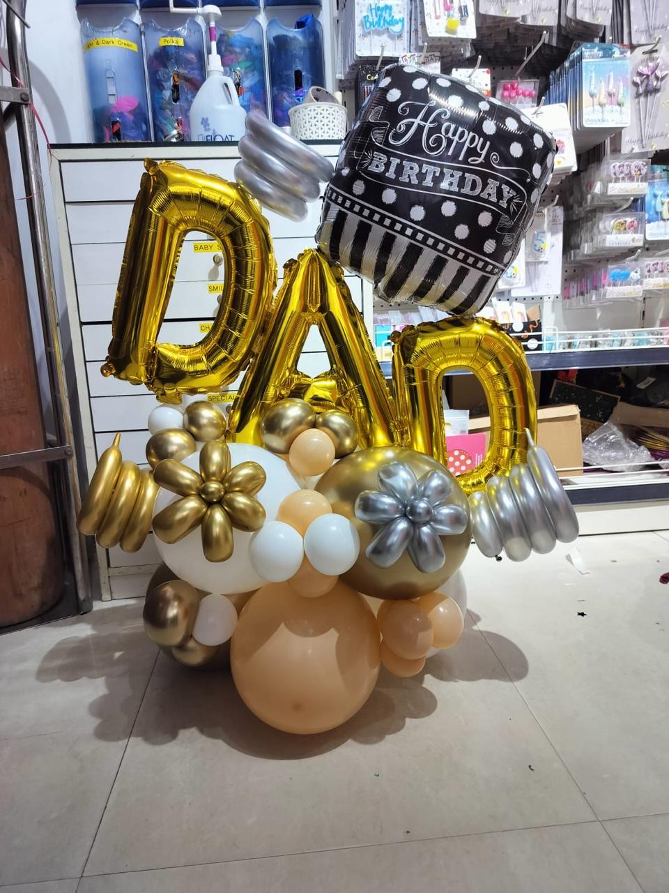 DAD Birthday Balloon Centerpiece