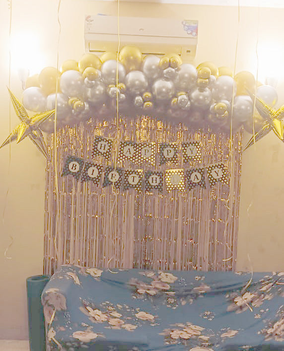 Wall Balloon Decoration at Home