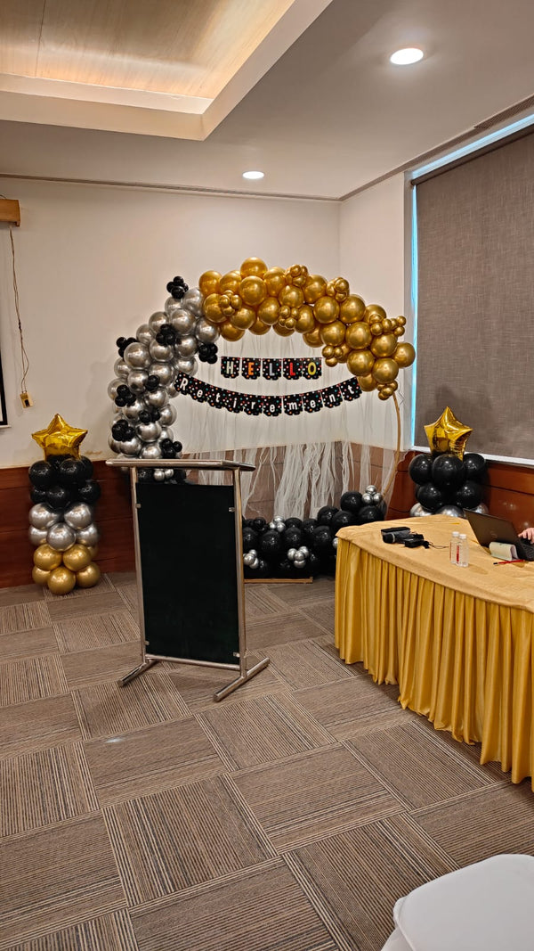 Black & Gold Retirement Balloon Decoration