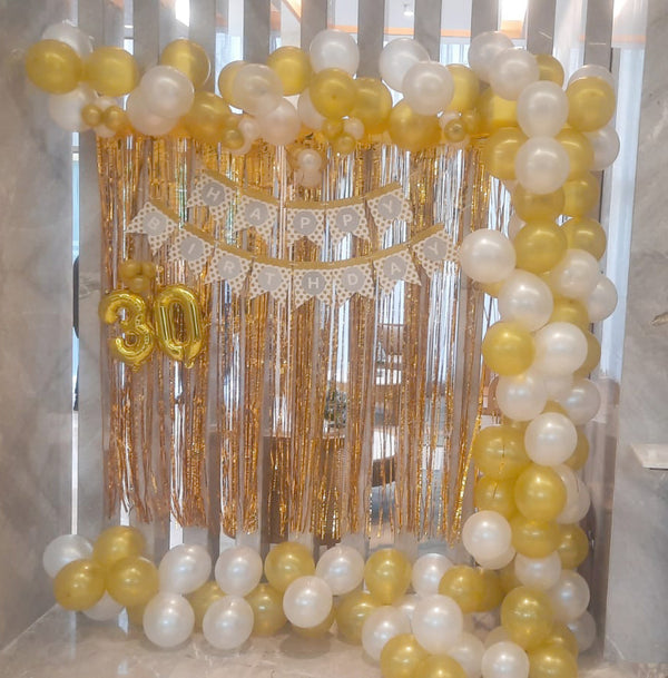 Gold & White 40th Birthday Balloon Wall Decor