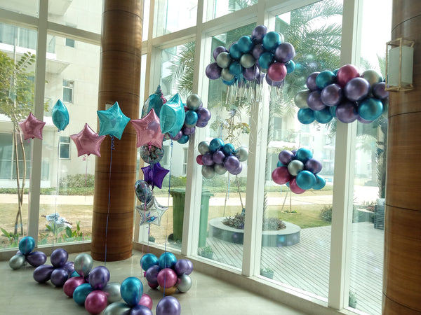 Frozen Theme Foil Latex Balloons Decor, in an event decoration layout for a themed celebration and party photographs.